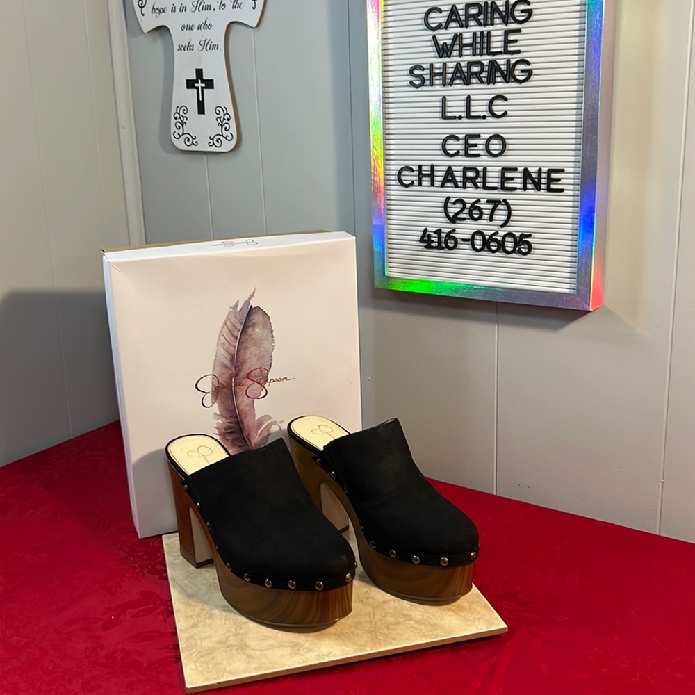 Brand new Jessica Simpson mule